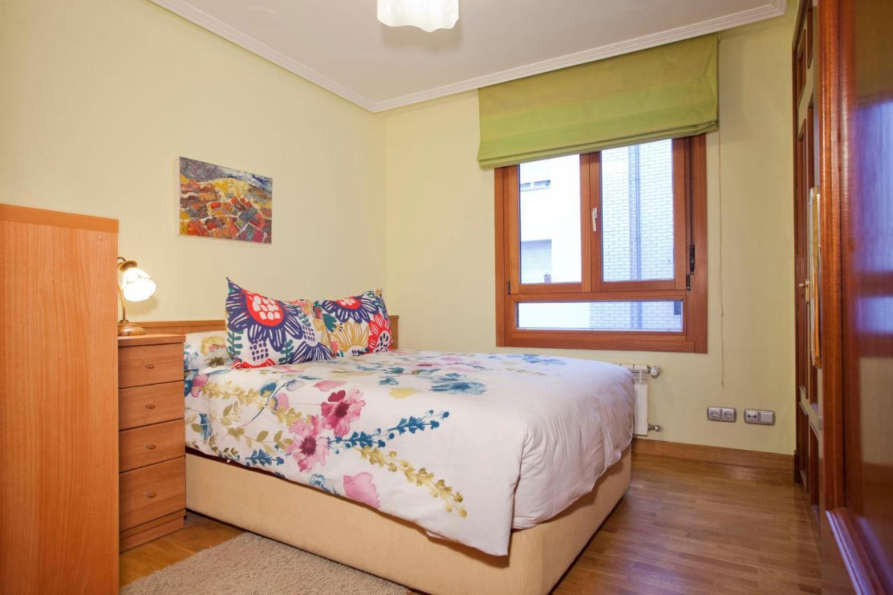 Apartamento de La Casona de Riomera Oviedo Bagian luar foto